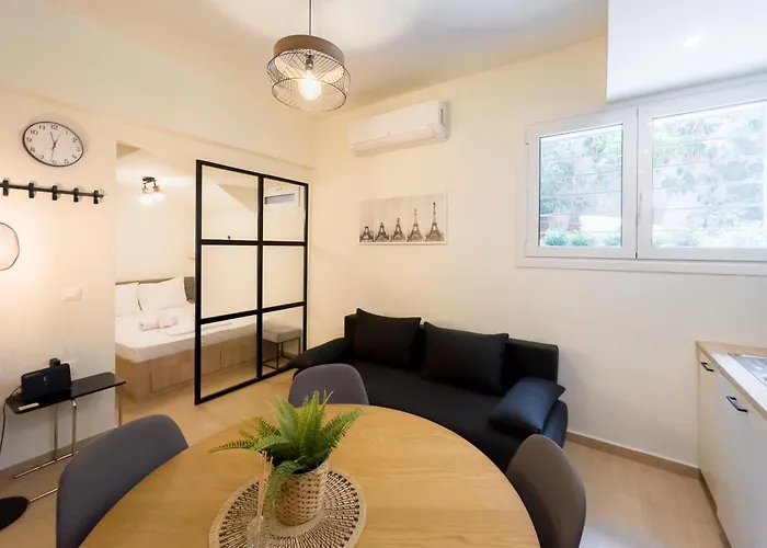 Lux & Comfy Apartment In Kolonaki