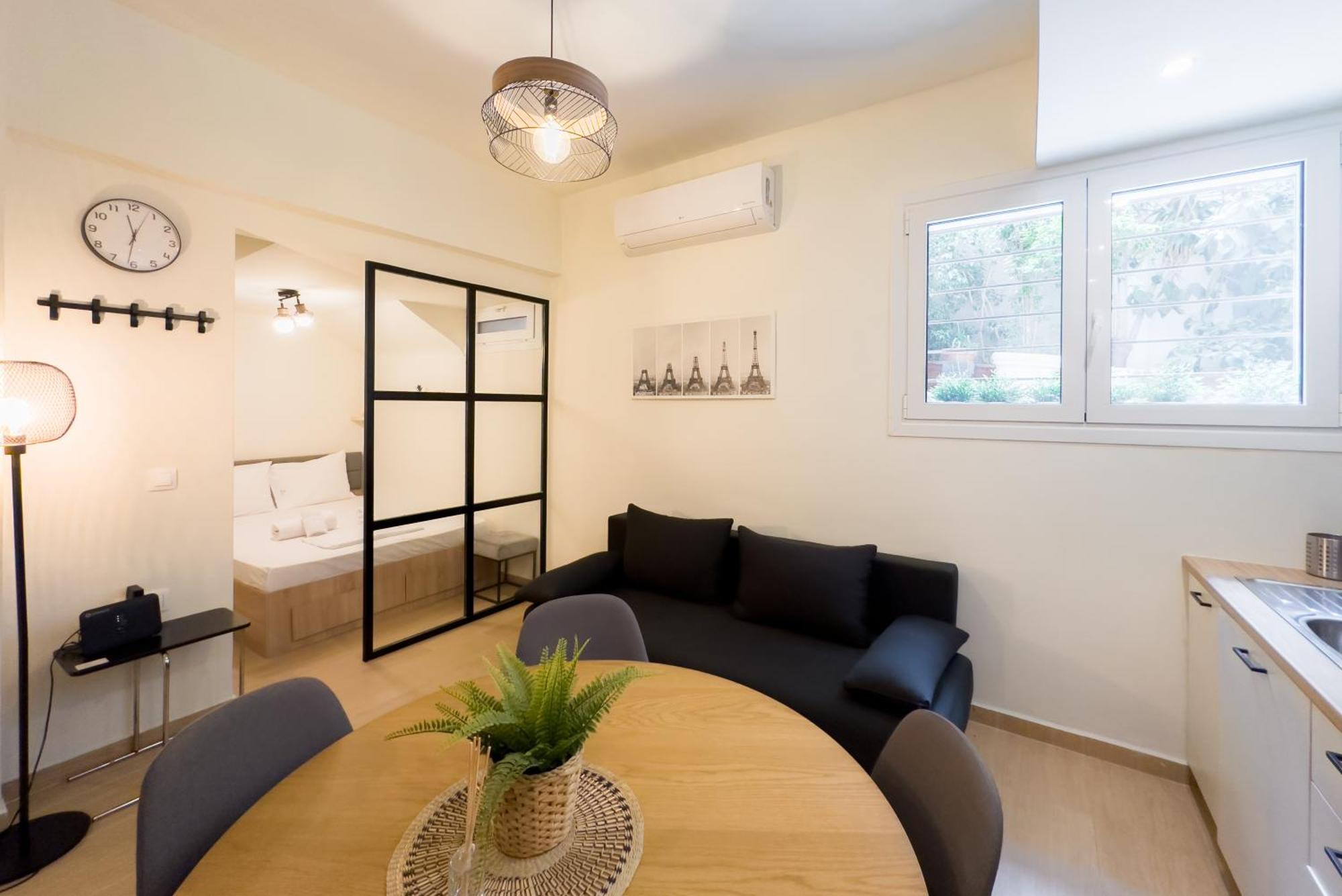 Lux & Comfy In Kolonaki Apartment *